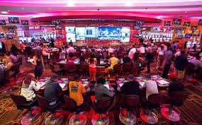 Tim layanan pelanggan slot200 membantu pengguna dengan cepat dan ramah
